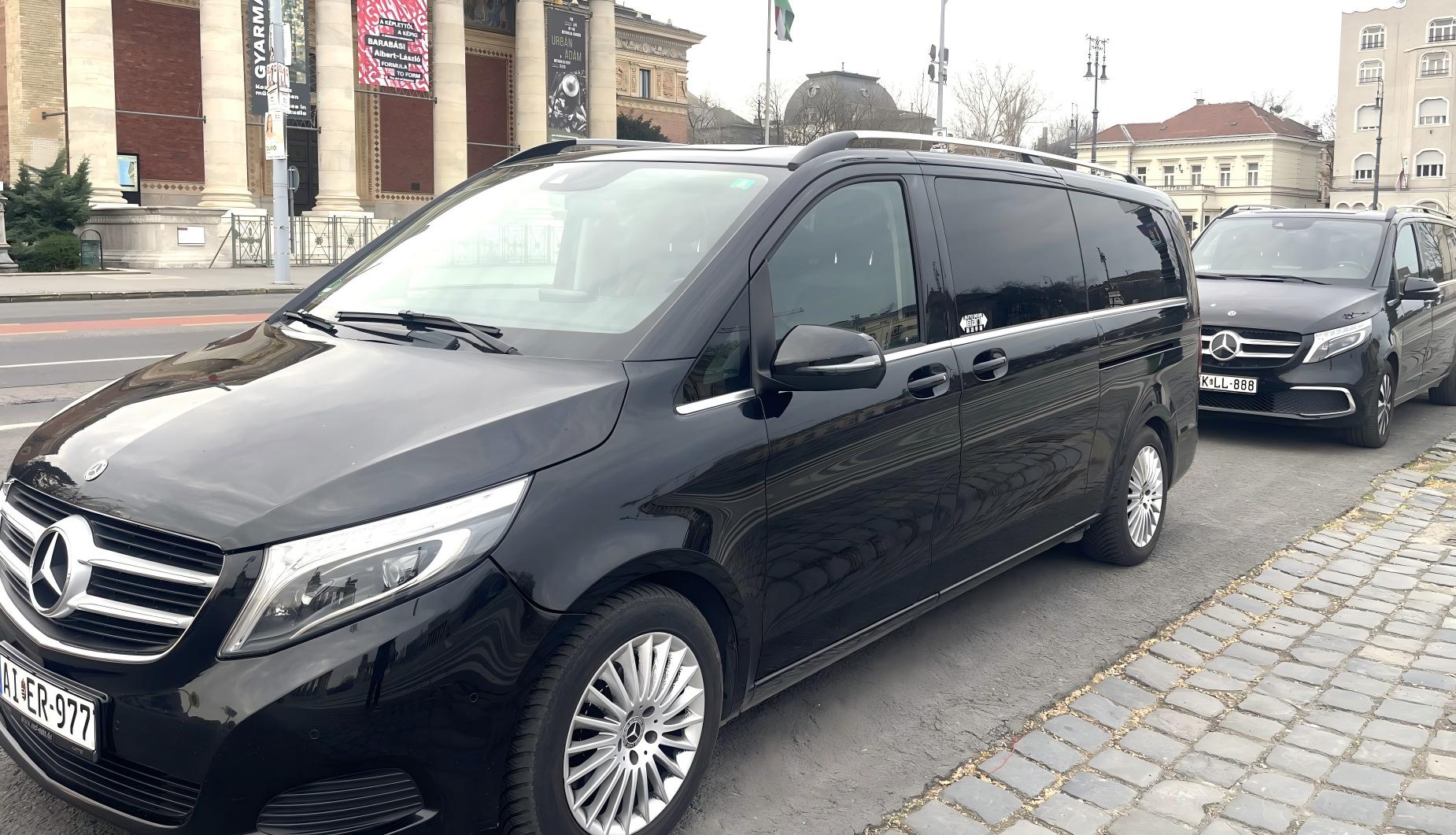 奔驰v220